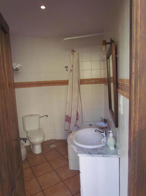 Hostal La Campana Toledo Eksteriør billede