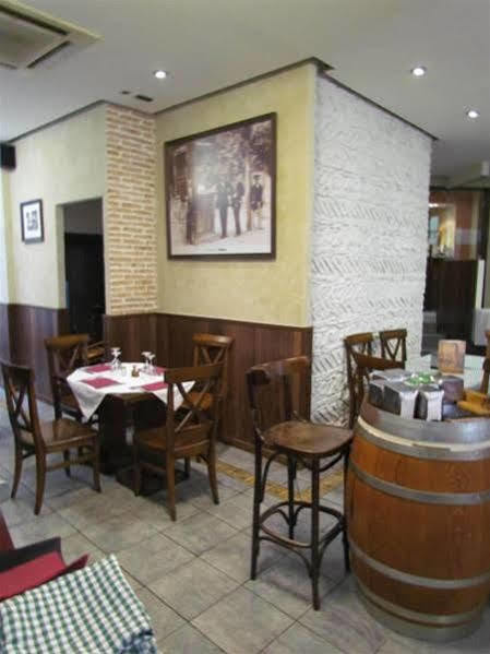Hostal La Campana Toledo Eksteriør billede